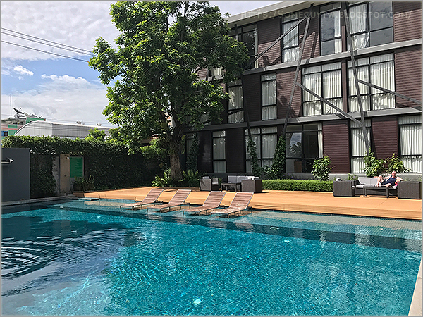 [泰國自助] 近BKK機場 有泳池浴缸 平價渡假風 Vismaya Suvarnabhumi Hotel 住宿經驗分享與推薦